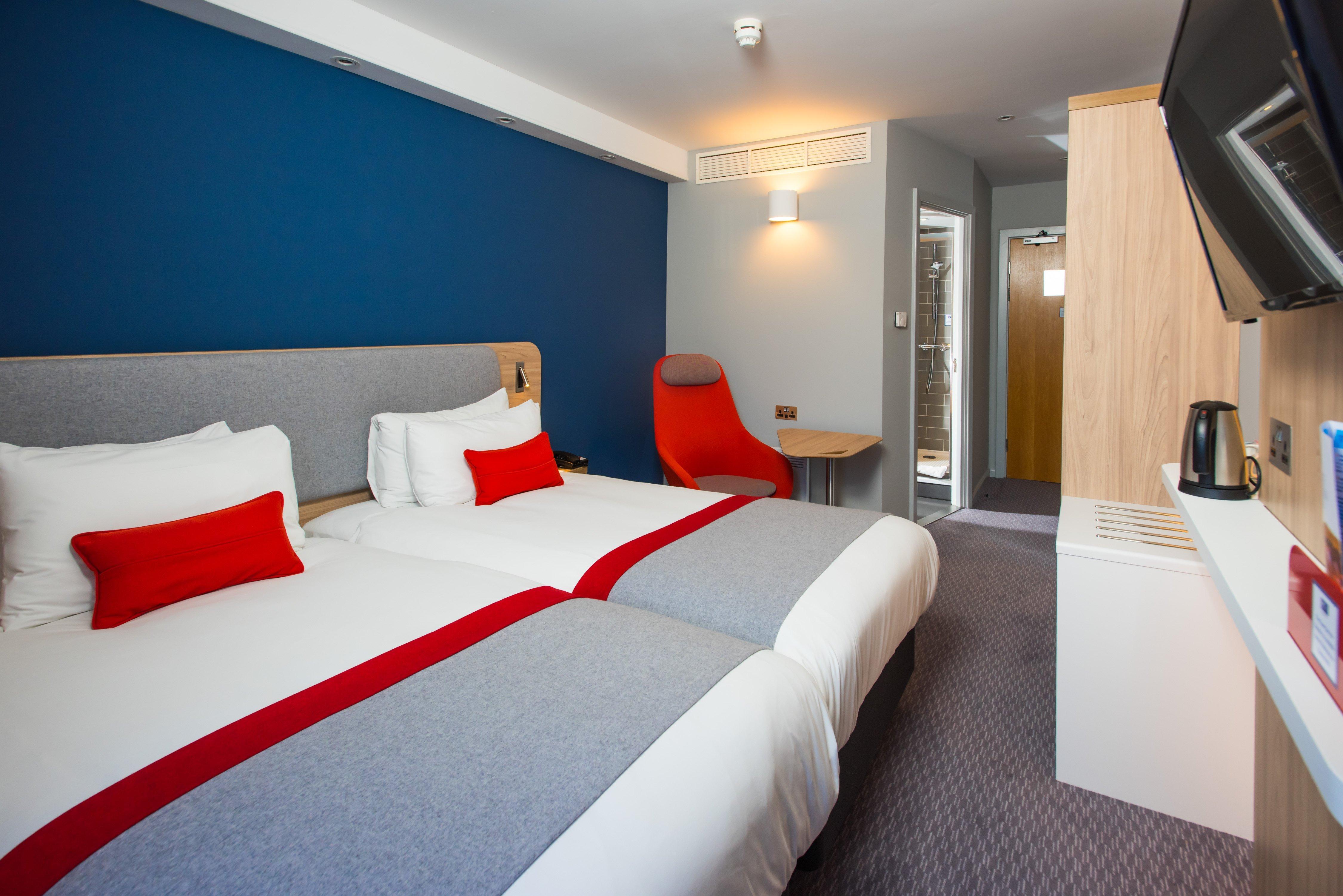 Holiday Inn Express Burton On Trent By Ihg Dış mekan fotoğraf