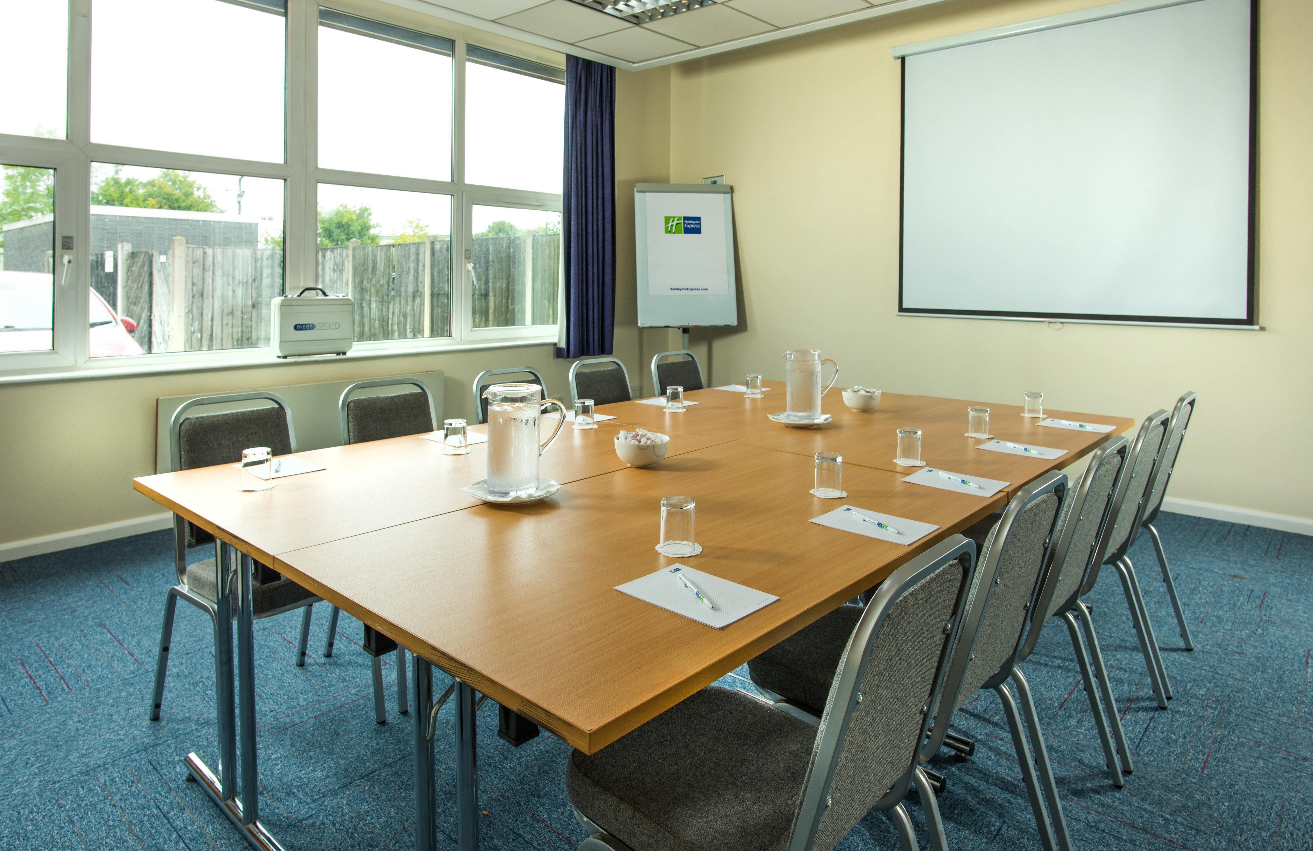 Holiday Inn Express Burton On Trent By Ihg Dış mekan fotoğraf