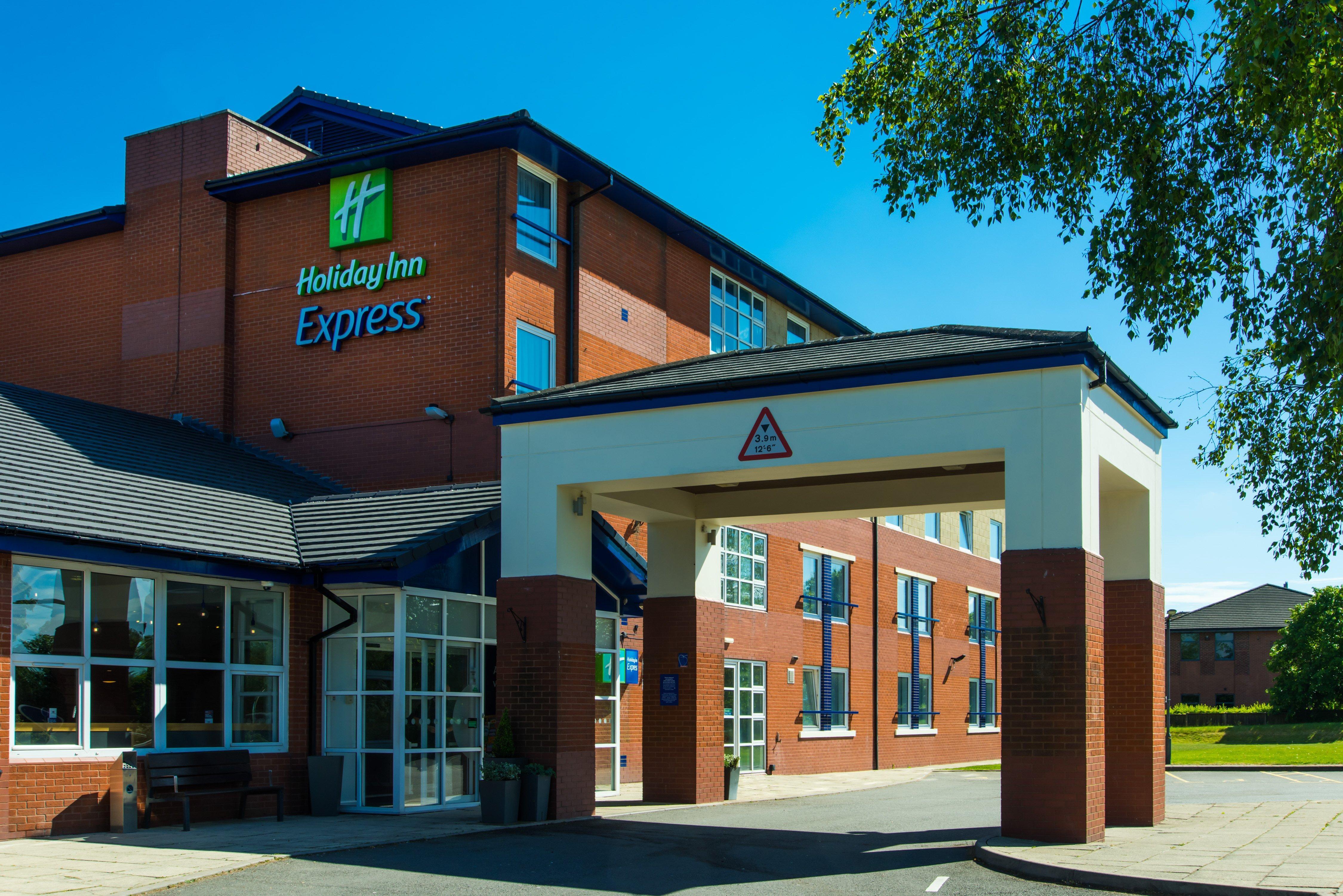 Holiday Inn Express Burton On Trent By Ihg Dış mekan fotoğraf