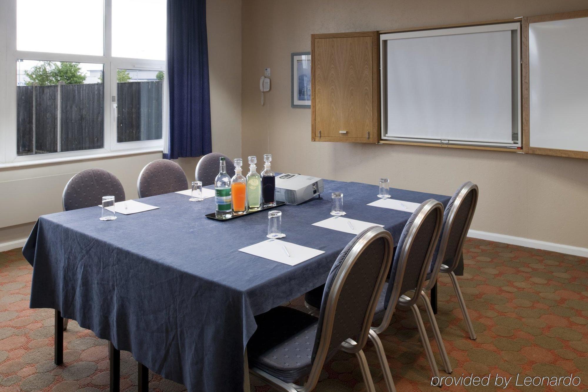 Holiday Inn Express Burton On Trent By Ihg Konforlar fotoğraf