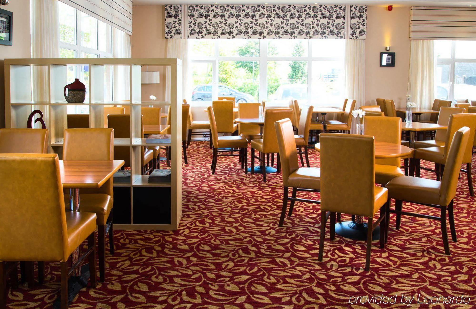 Holiday Inn Express Burton On Trent By Ihg Dış mekan fotoğraf